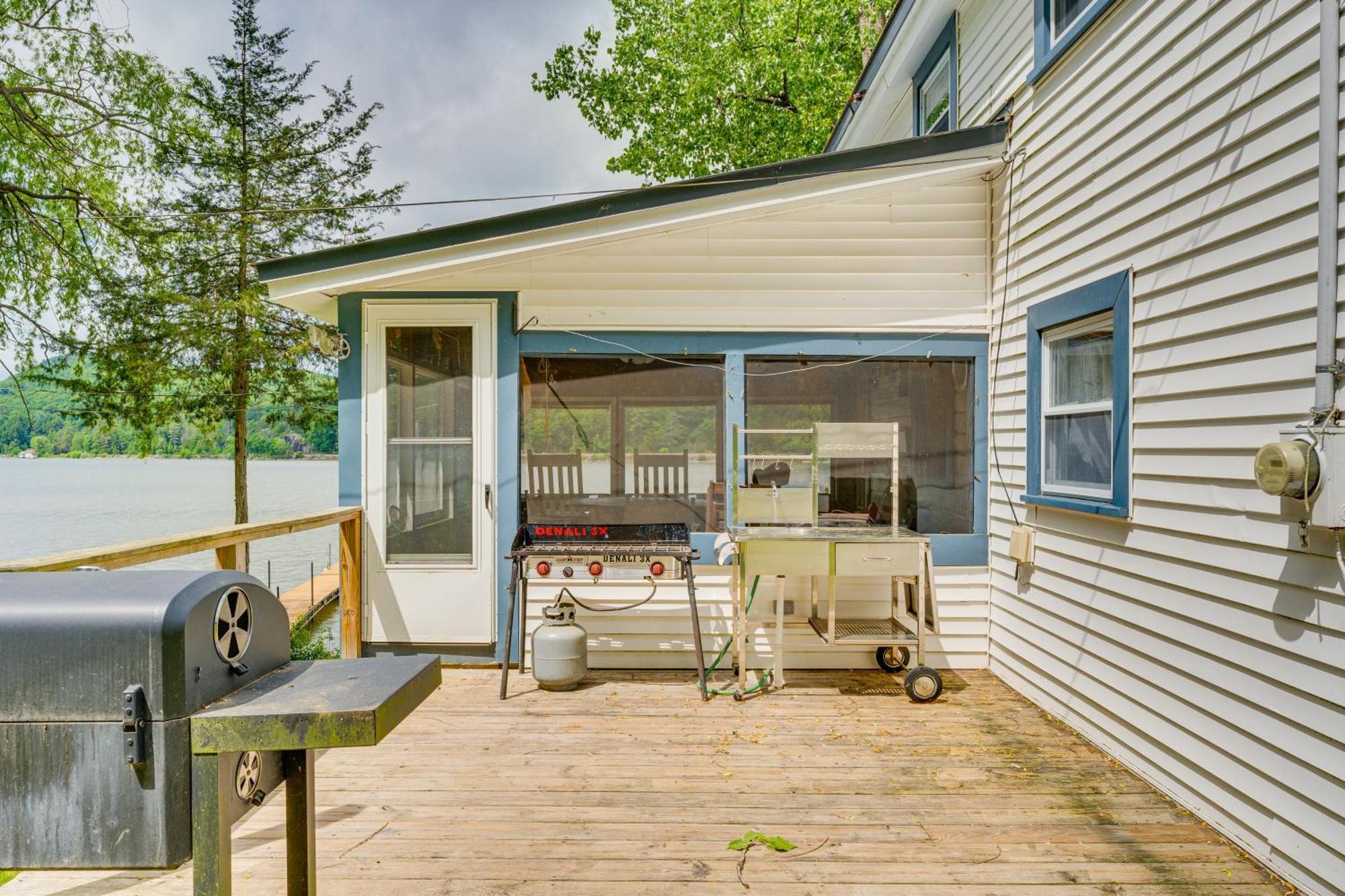 Waterfront Home On Lake Champlain With Dock And Kayaks Orwell Екстериор снимка